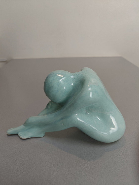 Image 1 of Statuetta Art Déco donna inginocchiata turchese