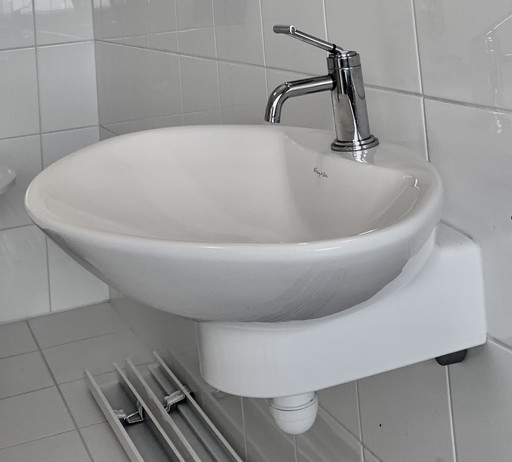 Lavabo, rubinetto e WC di design Villeroy e Boch