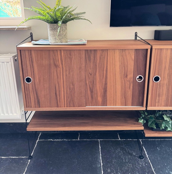 Image 1 of Mobiletto basso String noce-nero