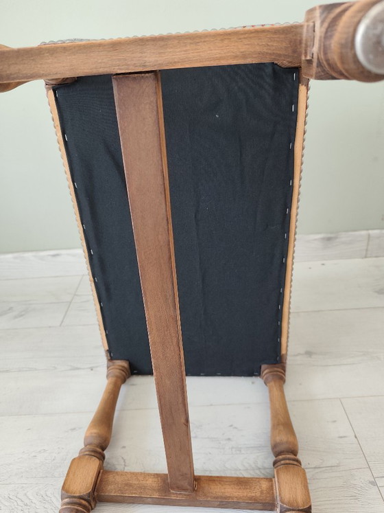 Image 1 of Taburete antiguo restaurado en madera torneada.