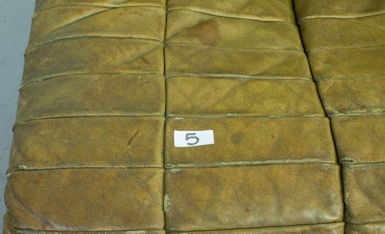 Image 1 of Sofá modular De Sede DS11 de cuero con parches verde oliva, diseño de mediados de siglo, 6 elementos. Suiza, años 70.