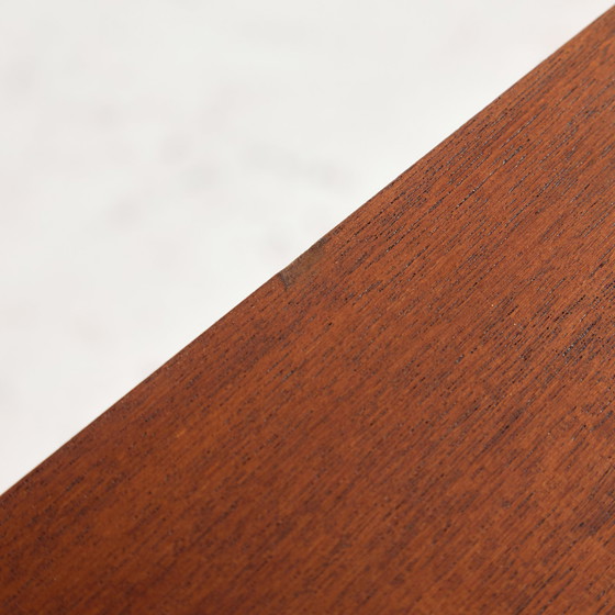 Image 1 of MK9343 Restaurierter Teakholz-Büroschreibtisch