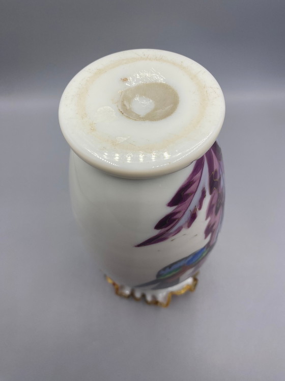 Vase en opaline émaillée polychrome à bordure festonnée rose et or – Époque Napoléon III – Verres et carafes (photo 5 of 6)