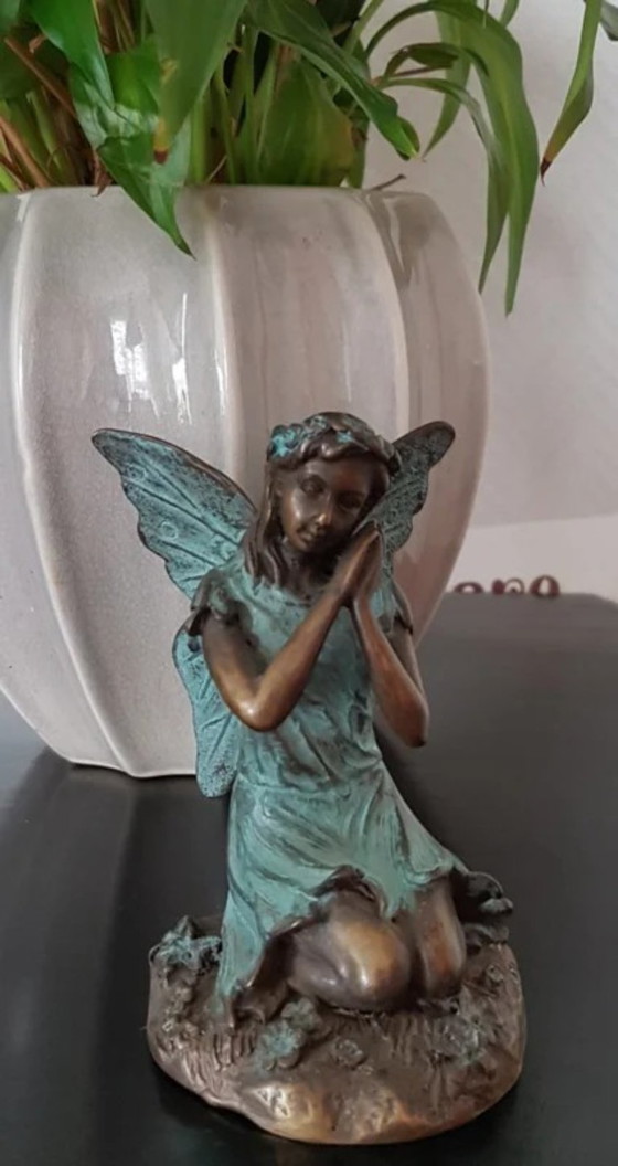 Image 1 of Betende Elfenstatue aus Bronze