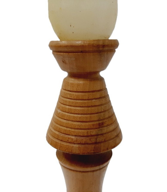 Image 1 of Vintage gedraaide houten kandelaar