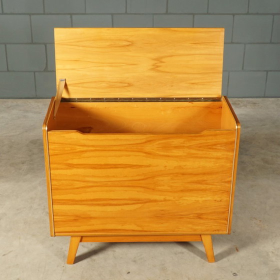 Mobiletto vintage con ante a ribalta – Bohumil Landsman – Jitona – anni '60 – Armadi contenitori, Brass, Wood (photo 6 of 16)