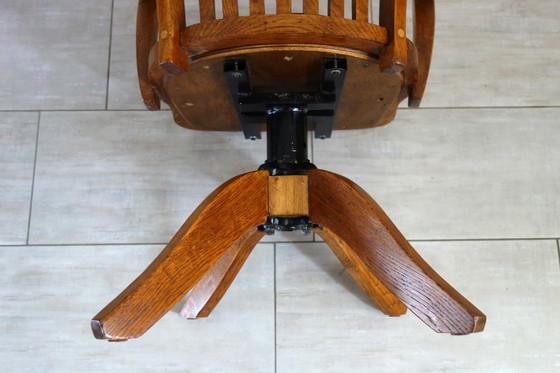 Image 1 of Poltrona in rovere americano, inizio XX secolo