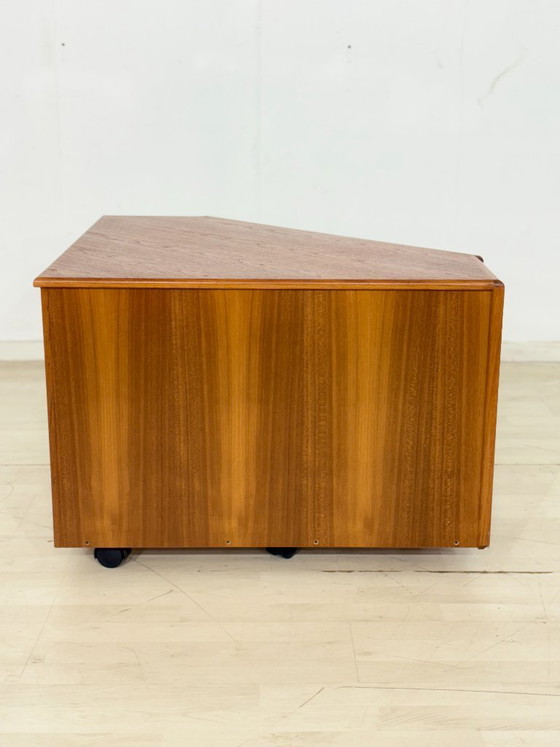 Image 1 of Commode en teck Drylund / Meuble TV d'angle en teck style années 60 / Commode en teck années 60