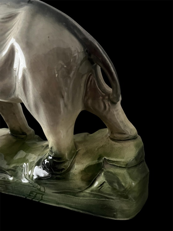 Image 1 of Gran escultura de elefante de mayólica intacta