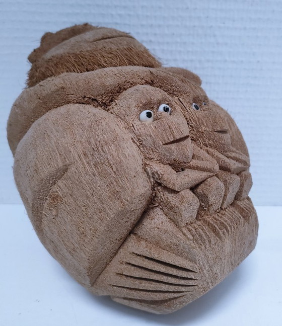 Image 1 of scultura scimmie famiglia cocco vintage