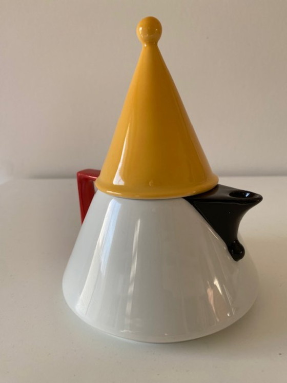 Image 1 of J. Kronestar Iconic vintage tea-for-one teapot 'Futura' in Memphis style