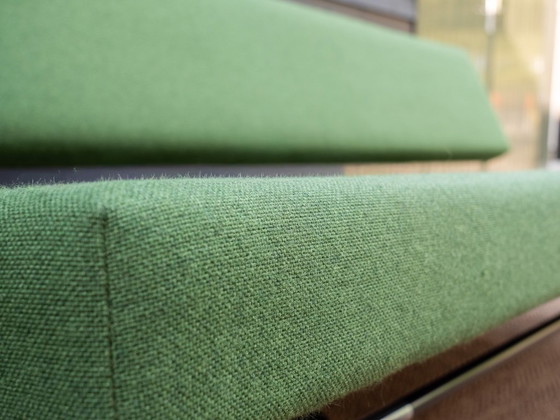 Martin Visser Spectrum BR02 Daybed | Green Wool (photo 5 of 12)