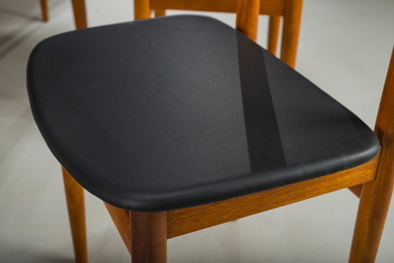 Image 1 of Mesa de comedor extensible y sillas danesas de teca de Hans Olsen para Frem Røjle, años 60, juego de 7