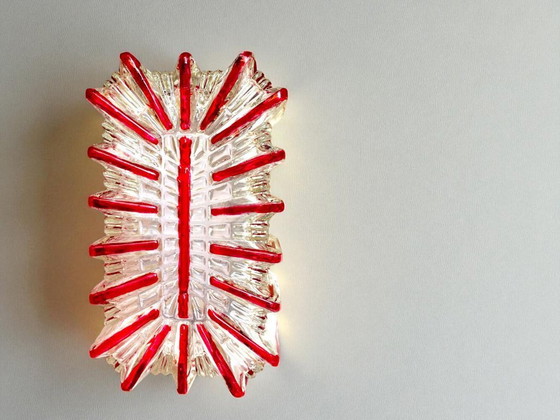 Image 1 of Applique rettangolare da incasso in vetro rosso