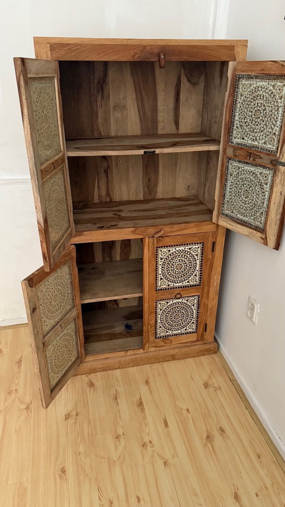 Image 1 of Armario hecho a mano en la India