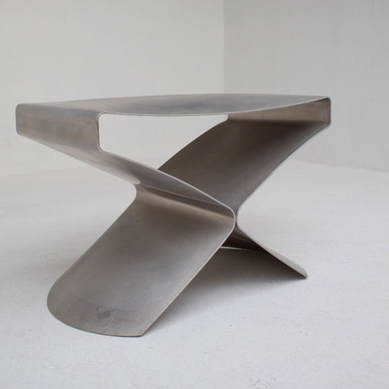 Image 1 of Metalen stoel en bijzettafelset van Xavier Lust