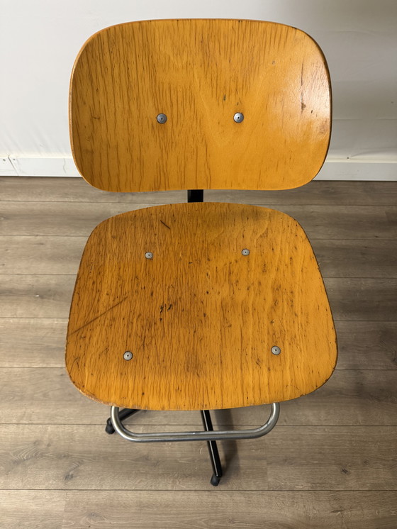 Image 1 of Bureau/chaise de travail Ahrend