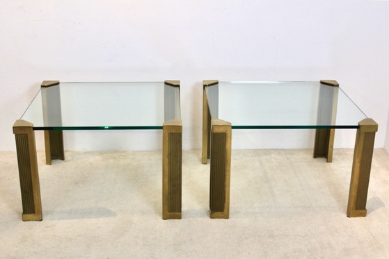 Ensemble de deux grandes tables d'appoint Peter Ghyczy en laiton et verre (photo 8 sur 8)