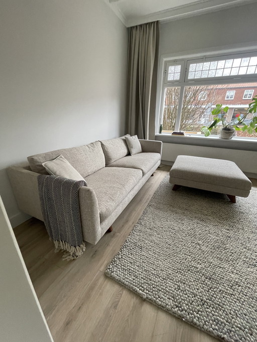 Montis Axel Japandi beige 3,5 posti con pouf appena rivestito