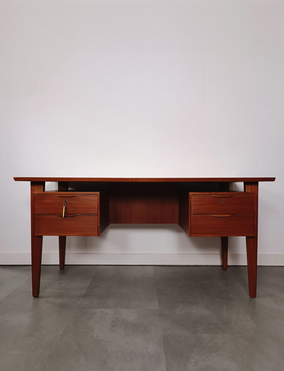 Image 1 of Vintage Danish freestanding desk by Henning Jørgensen