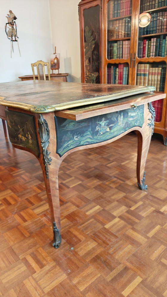 Image 1 of Groot Louis XV-bureau in chinoiserie en palissanderhout - zeldzaam stuk