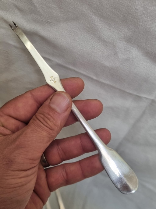 6 Christofle shellfish forks
