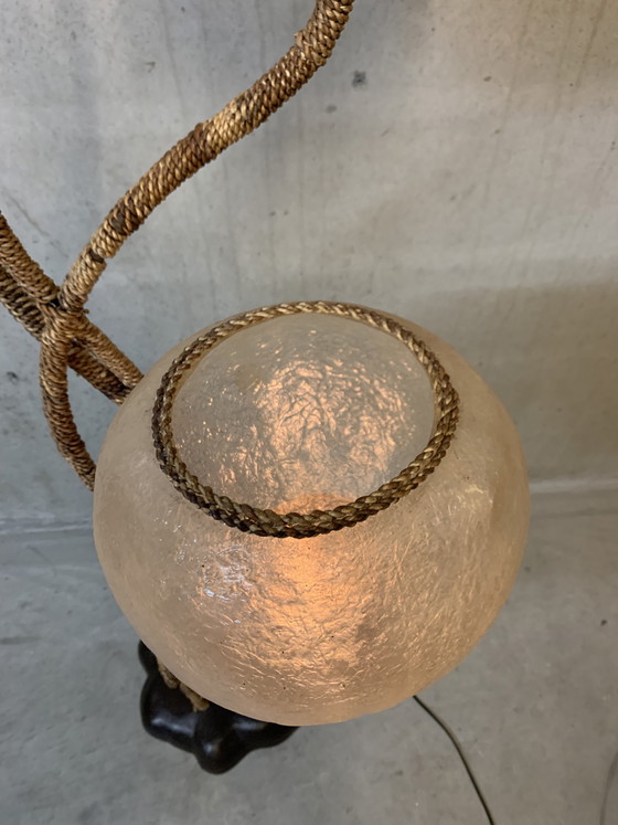 Image 1 of Lampada da terra organica con tre punti luce e sette bracci. (Spagna)