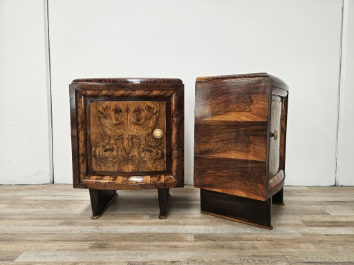 Toscaanse Art Deco nachtkastjes uit de jaren 1940 van wortelnotenhout.