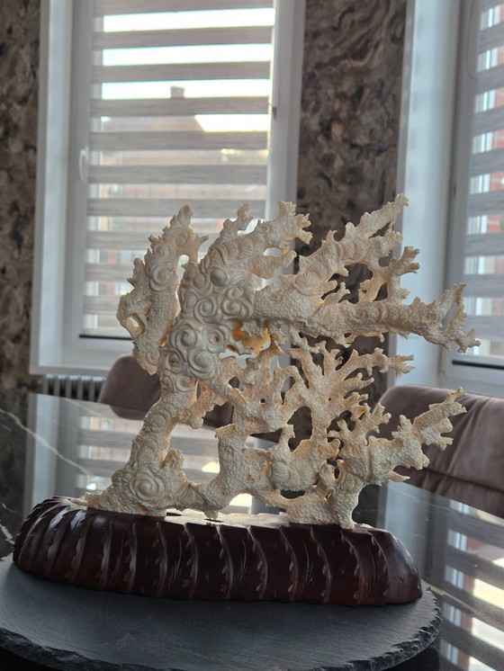 Image 1 of 20th century sculpted group in white coral (ref 4121)