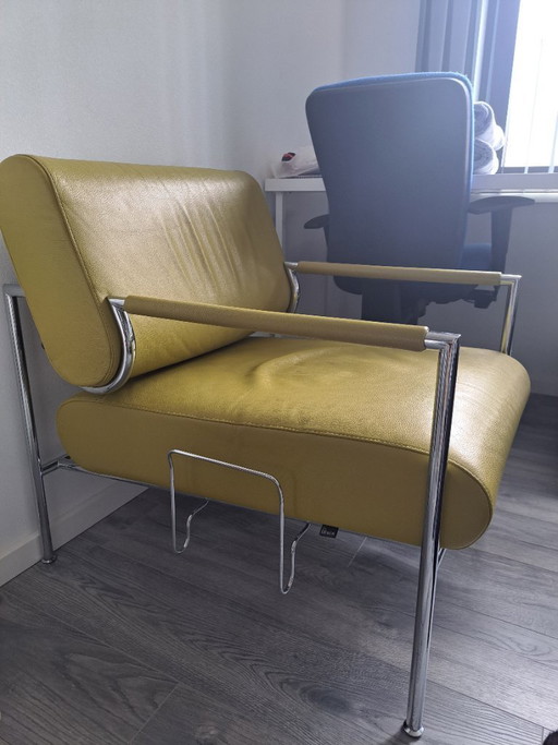 Poltrona Leolux Gazetta 184 verde mela 6200 in pelle Senso