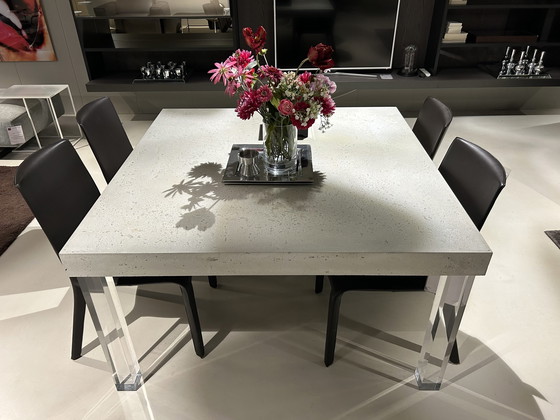 Image 1 of Concrete Tellus dining table - 140x140
