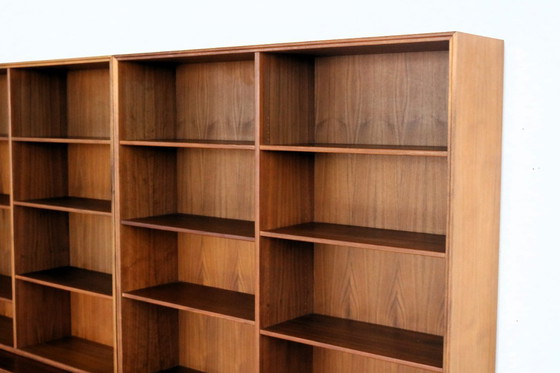 Image 1 of Bibliothèque double suédoise vintage