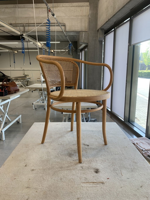 Thonet 210 Sessel