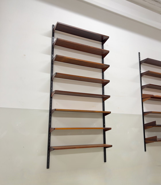 Image 1 of Kai Kristiansen Rozenhouten rekkensysteem, Felballes Møbler.