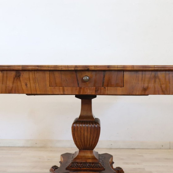Image 1 of Table d'appoint ou table à thé ancienne en noyer, à un tiroir, extensible, Italie, XIXe siècle