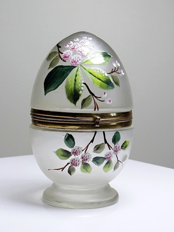 Image 1 of Boite oeuf verre givré émaillé et laiton ancien XIX-XXe