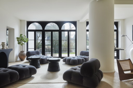B&B Italia Camaleonda, “Venduto anche singolarmente.”