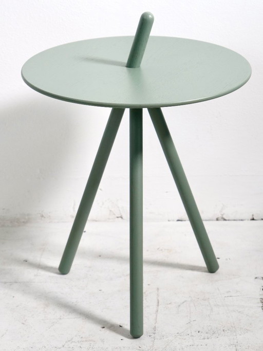 Tavolino laterale WOUD Design, modello Come Here – bijzettafels, Wood
