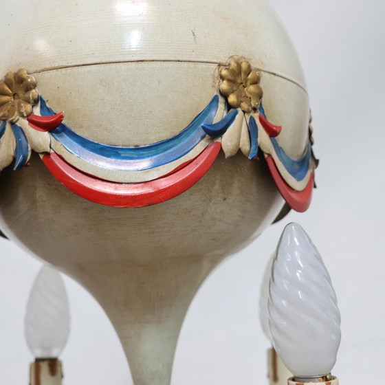 Image 1 of Lámpara de araña con globo aerostático de diseño francés Toleware, antigüedades modernas de los años 50