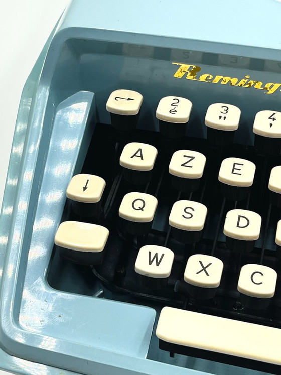 Remington Holiday Portable Typewriter, Decorative Objects, Metal, Plastic, Blue, Vintage (photo 6 of 15)