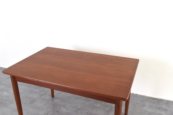 Image 1 of Table de salle à manger extensible en teck danois, style milieu du XXe siècle, années 1960.