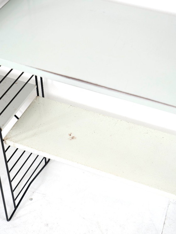 Image 1 of Estante de piso Tomado