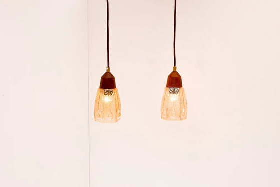 Image 1 of Suspensions en verre de Pukeberg, Suède, années 1960, lot de 2