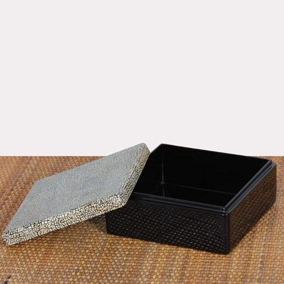 Image 1 of Eggshell box by Annam Heritage, 20th century work