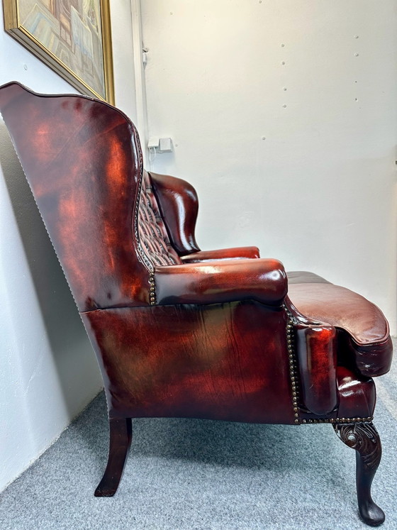 Canapé Chesterfield 2 places style Queen Anne Oxblood Red Angleterre, Canapés 2 places, Cuir, Rouge (photo 8 sur 11)