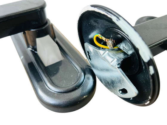 Image 1 of Set di due lampade a bacchetta Arteluce | Jill Lampen