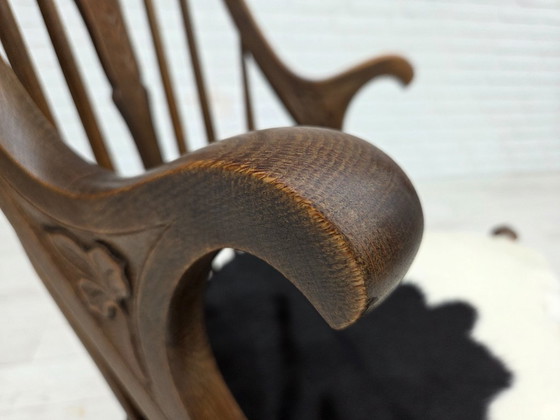 Image 1 of Deense fauteuil met hoge rugleuning, opnieuw bekleed, meubels koeienhuid, eiken.