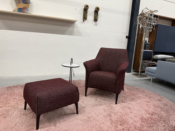 Image 1 of Leolux Mayuro Fauteuil met Poef Mondo Viola stof 