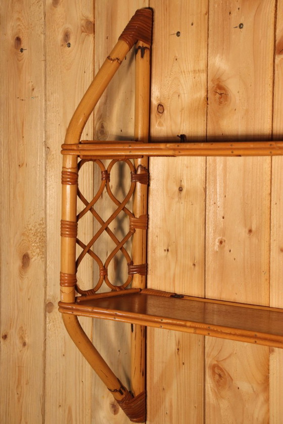 Image 1 of Etagère murale en rotin vintage 