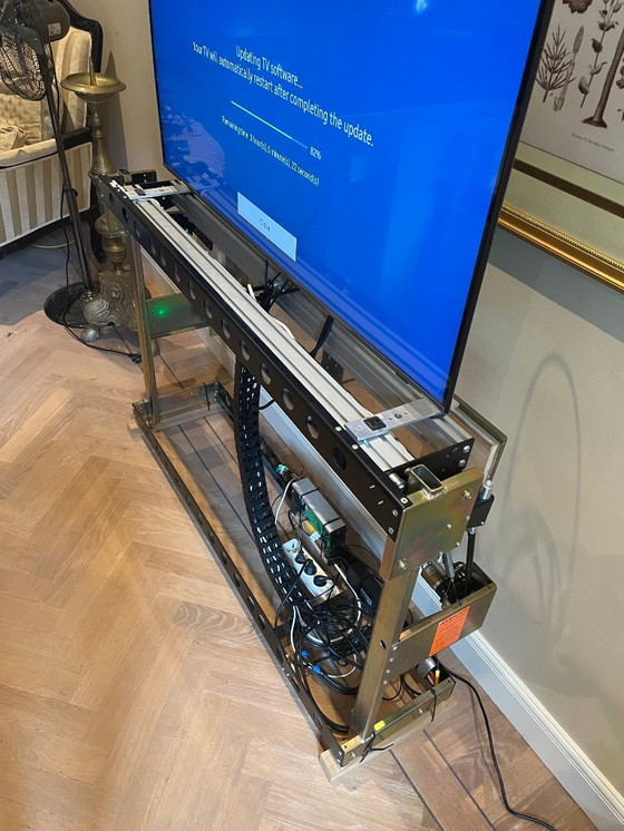 Image 1 of Clive Christian tv dressoir incl tv